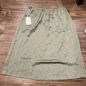 VENUS Green Midi A-Line Skirt Casual Resort Wear